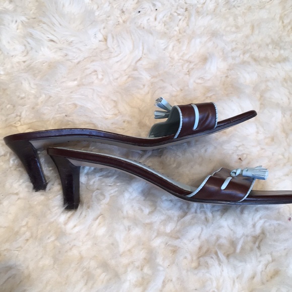 Woman’s shoes - Picture 2 of 2